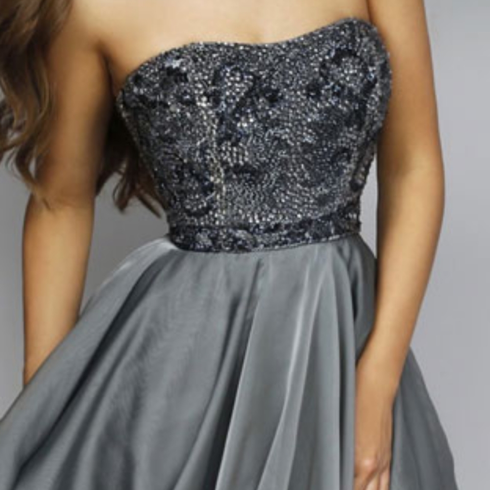 Sherri Hill Gunmetal Prom Dress - Picture 4 of 4